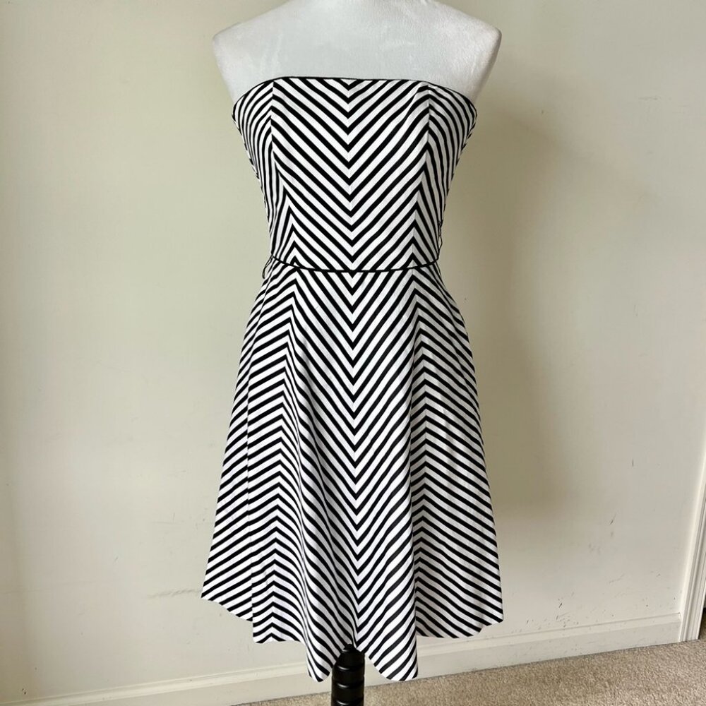 Strapless A-Line Chevron Cocktail Dress—SZ. 00